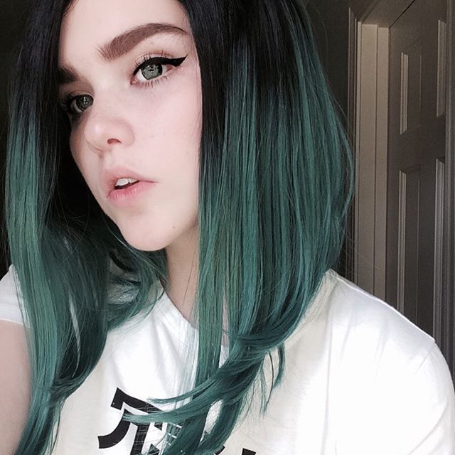 green wigs